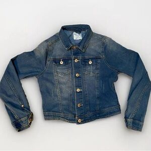 Love Tree Blue Cropped Jean Jacket with Pointed Collar and Contrast Stitching